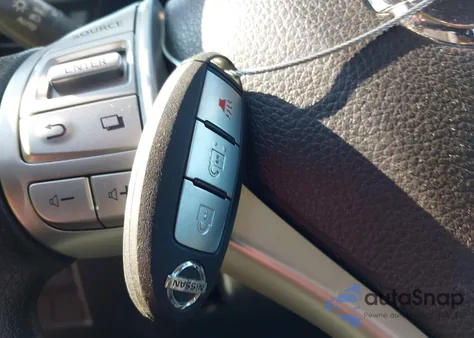 2016 Nissan Rogue Sv z USA, uszkodzony, nr VIN KNMAT2MT4GP656067